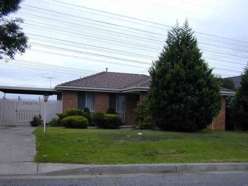 34 Lesley Drive, Hampton Park VIC 3976