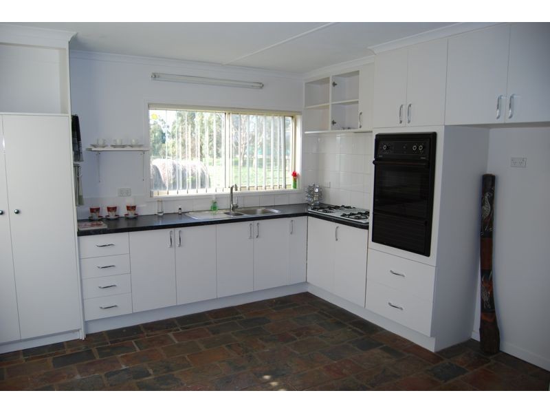 260 McCraws Road, Nar Nar Goon VIC 3812