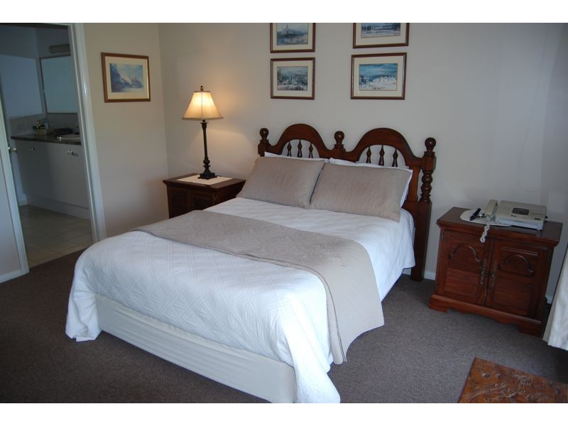 260 McCraws Road, Nar Nar Goon VIC 3812