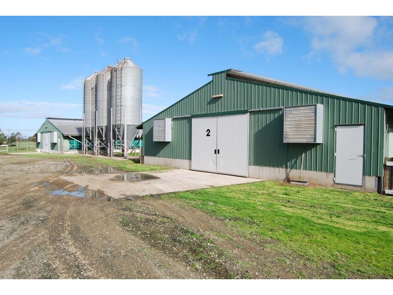 260 McCraws Road, Nar Nar Goon VIC 3812