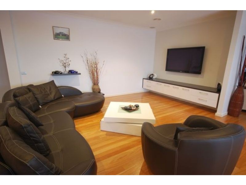 Cranbourne North VIC 3977