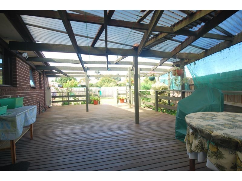 4 Wilam Court, Cranbourne VIC 3977