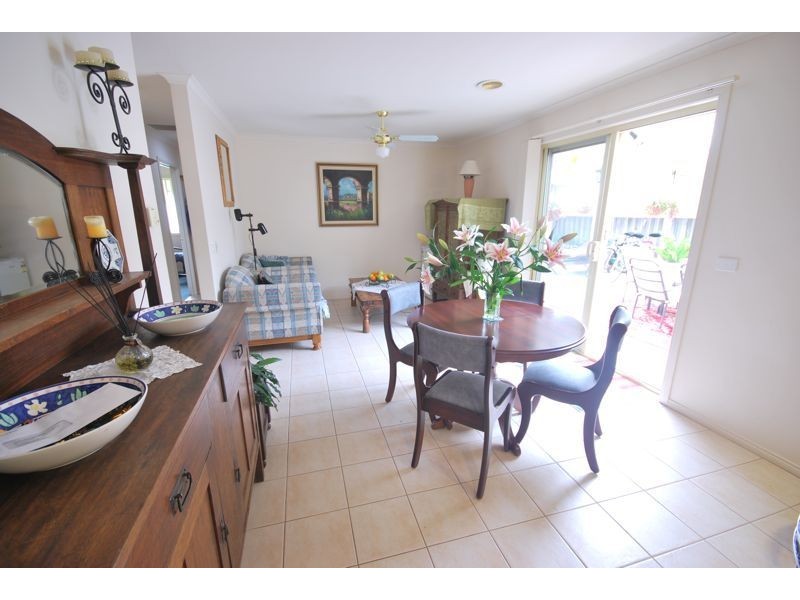 42 Dartmoor Drive, Cranbourne East VIC 3977