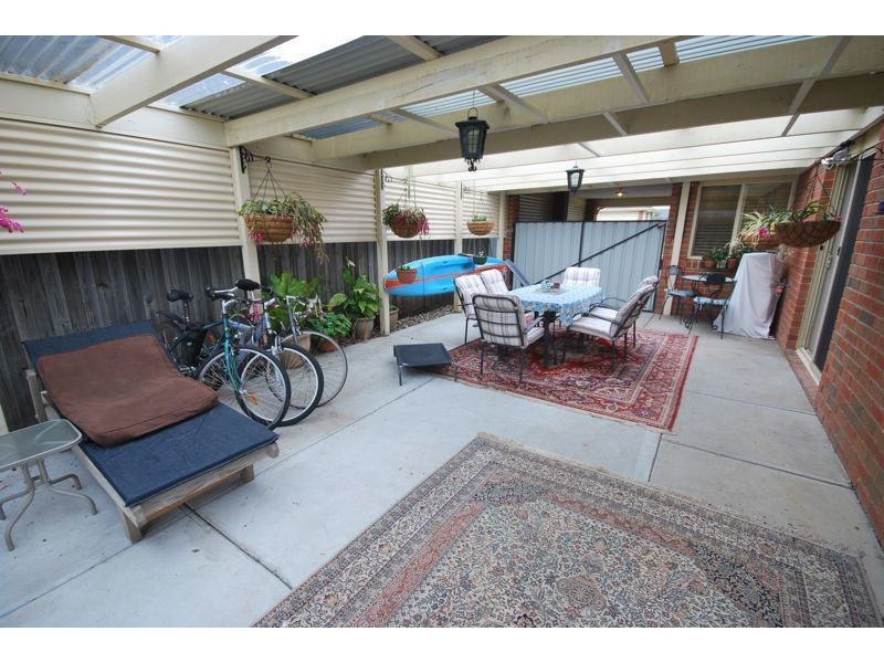 42 Dartmoor Drive, Cranbourne East VIC 3977