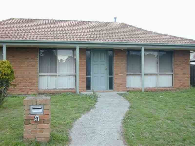 1/54 Elizabeth Street, Cranbourne North VIC 3977