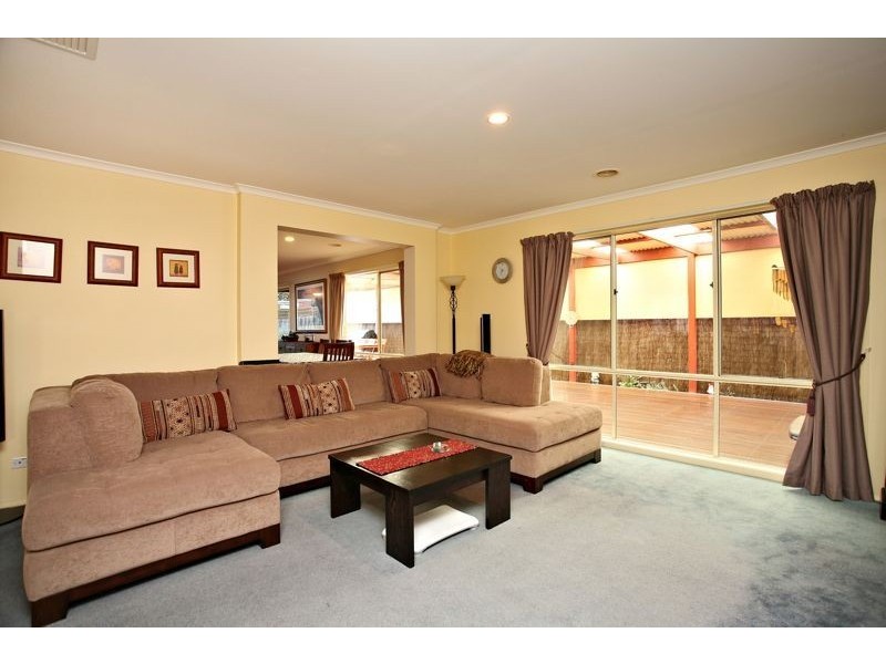 Cranbourne North VIC 3977