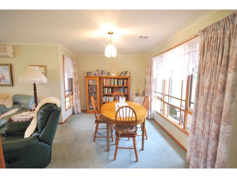 Cranbourne North VIC 3977