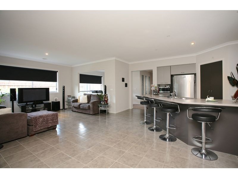 Cranbourne VIC 3977