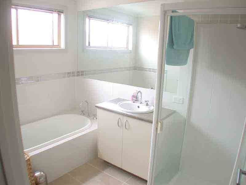 13 Boronia Avenue, Cranbourne North VIC 3977