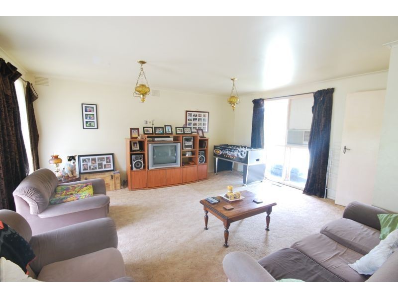 26 Rimfire Crescent, Cranbourne VIC 3977