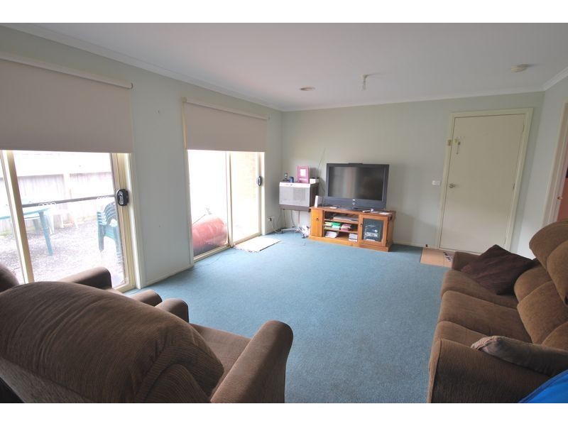 42 Miralie Way, Cranbourne West VIC 3977