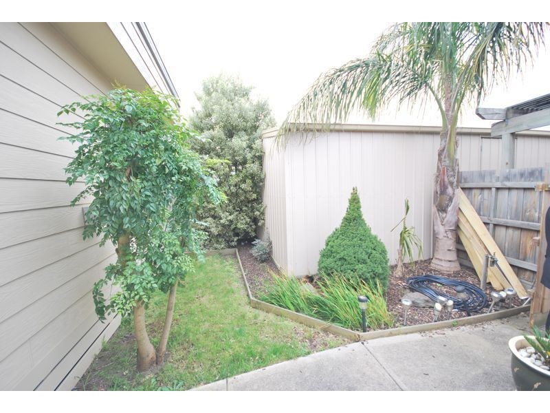 21 Bruce Street, Cranbourne VIC 3977