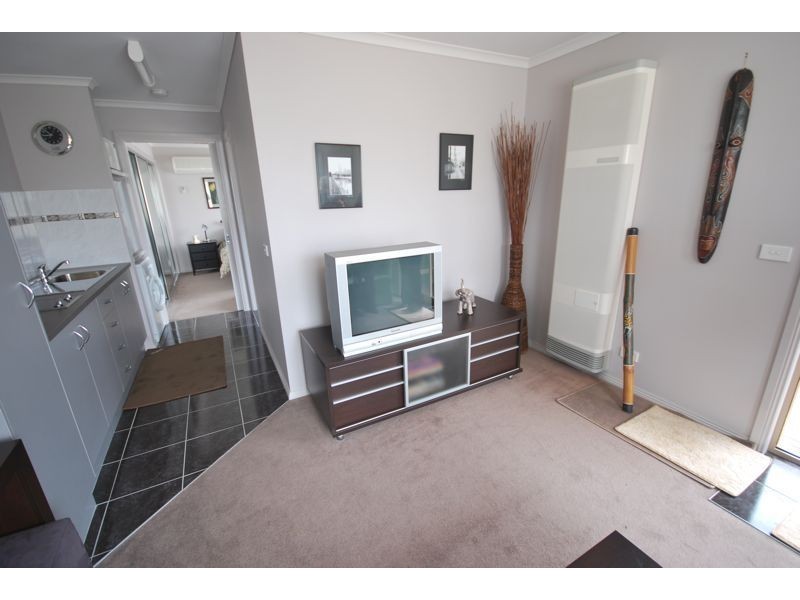 21 Bruce Street, Cranbourne VIC 3977