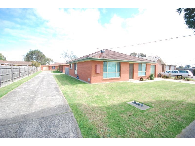 1/19 Fairfield Street, Cranbourne VIC 3977
