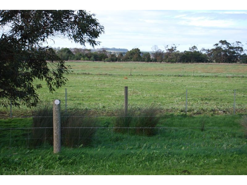 260 McCraws Road, Nar Nar Goon VIC 3812