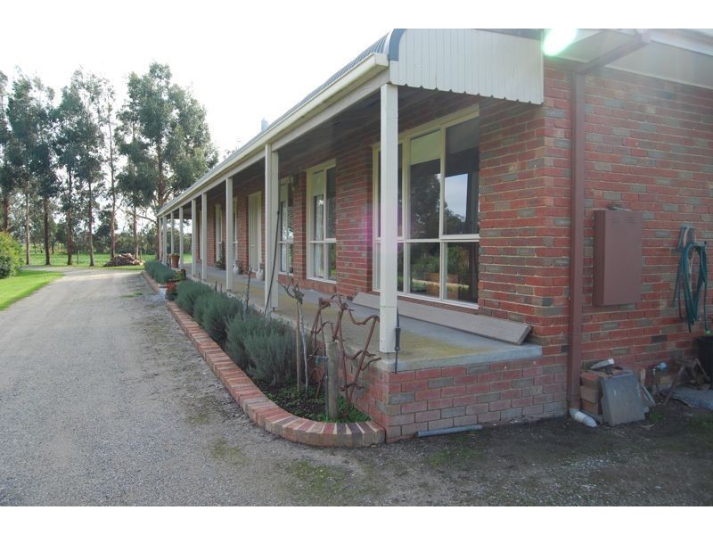 260 McCraws Road, Nar Nar Goon VIC 3812