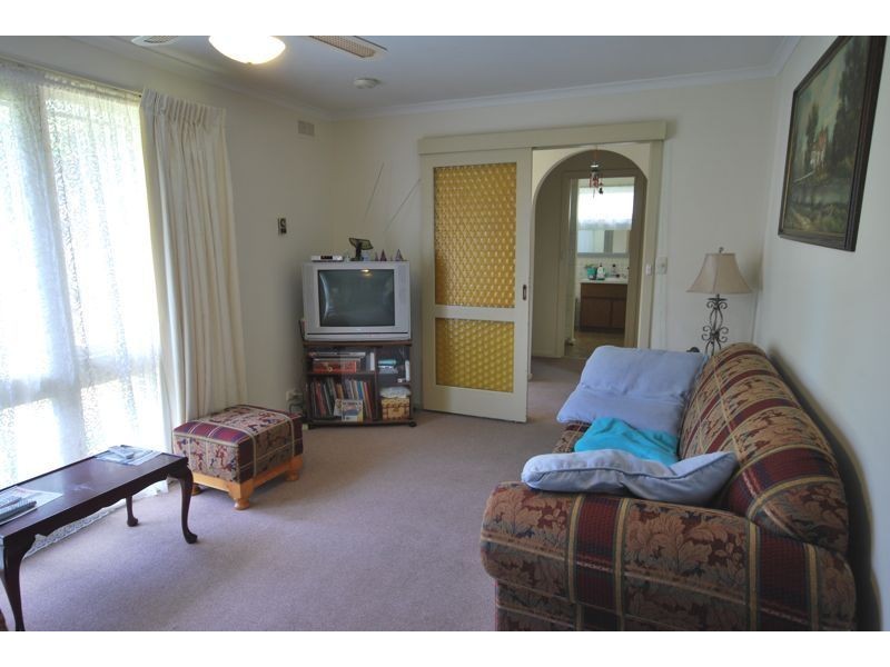 1/2 Fairfield Street, Cranbourne VIC 3977