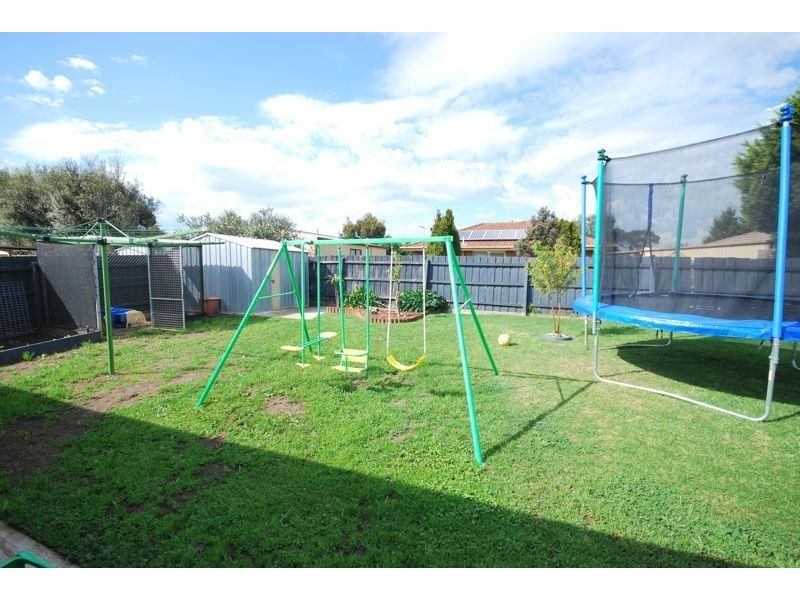 29 Breamlea Way, Cranbourne West VIC 3977