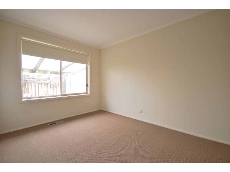 21 Bruce Street, Cranbourne VIC 3977
