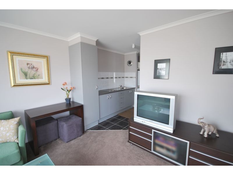 21 Bruce Street, Cranbourne VIC 3977