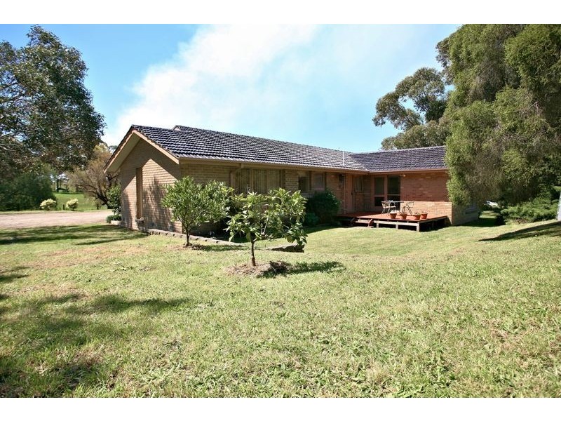 98 Browns Road, Cranbourne South VIC 3977