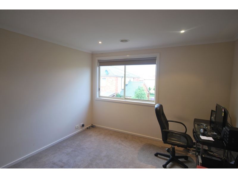 Cranbourne VIC 3977
