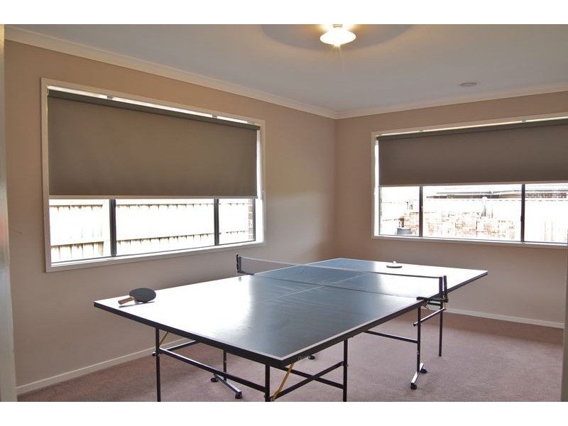 37 Station Creek Way, Cranbourne South VIC 3977