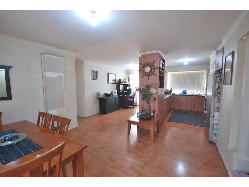 14 Nariel Place, Cranbourne West VIC 3977