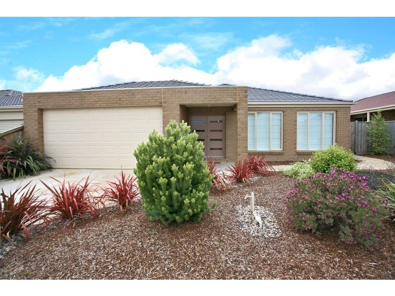 7 Dorset Court, Cranbourne North VIC 3977