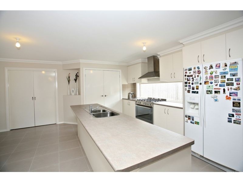 7 Dorset Court, Cranbourne North VIC 3977