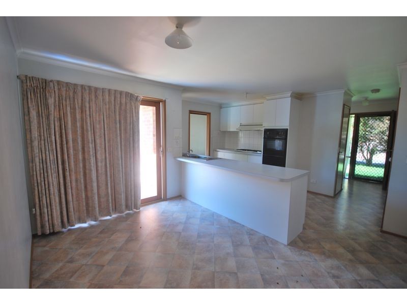 13 Plaistow Court, Cranbourne North VIC 3977