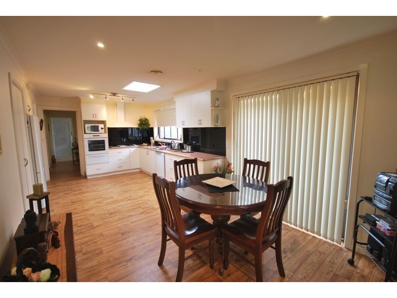 82 Clarendon Street, Cranbourne VIC 3977