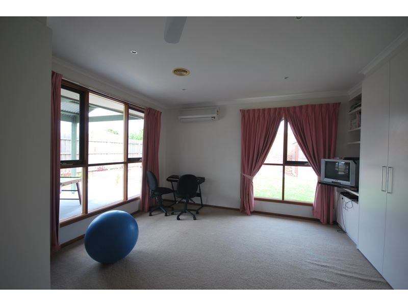 15 Bartolo Court, Cranbourne North VIC 3977