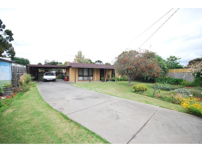 9 Haven Court, Cranbourne VIC 3977