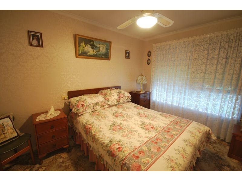3 Campbell Parade, Cranbourne VIC 3977
