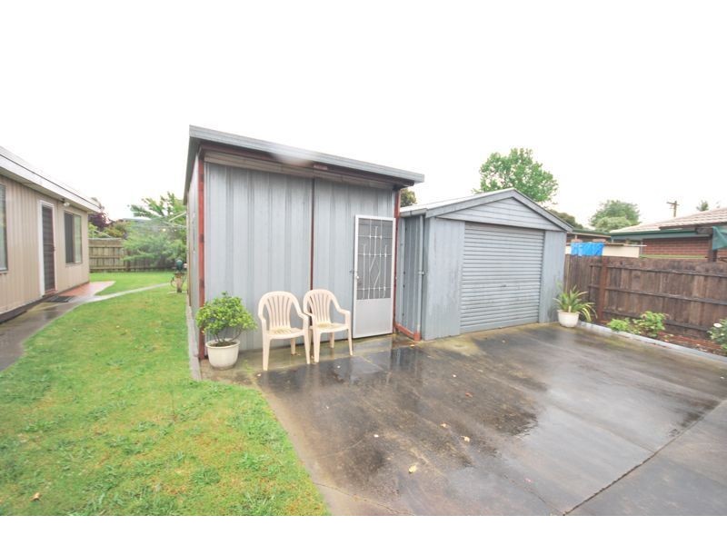 3 Campbell Parade, Cranbourne VIC 3977