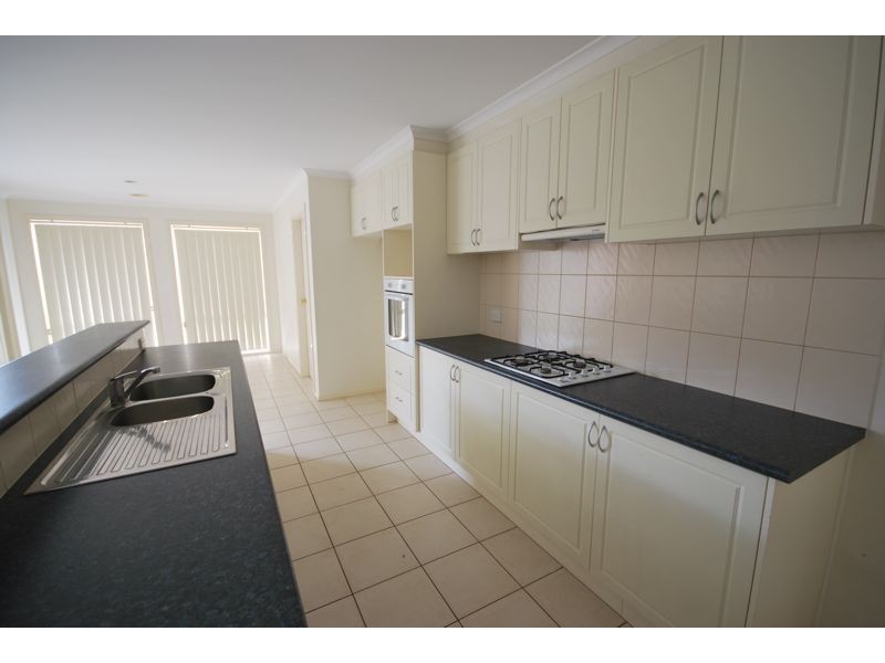 117 Aylmer Road, Lyndhurst VIC 3975