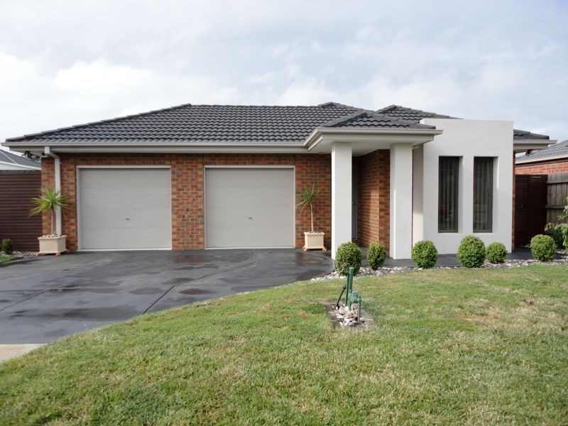 23 Hanrahan Wynd, Lynbrook VIC 3975