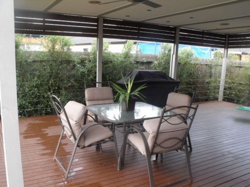 23 Hanrahan Wynd, Lynbrook VIC 3975