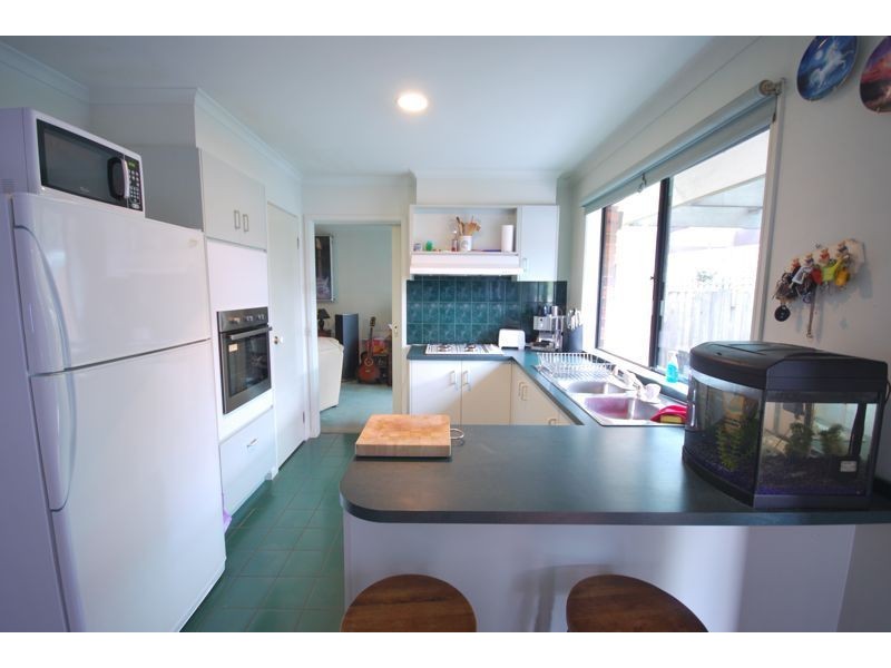 58 Scarborough Avenue, Cranbourne West VIC 3977
