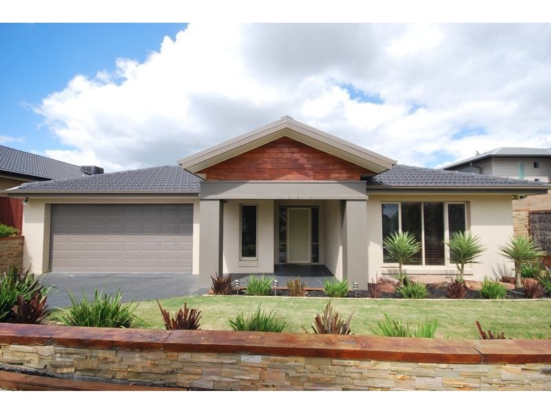 75 Settlers Run, Cranbourne South VIC 3977