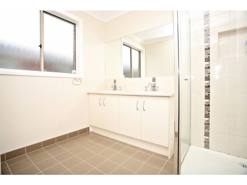 Cranbourne North VIC 3977