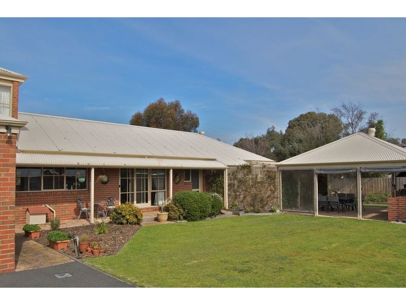 21 Stevensons Road, Cranbourne VIC 3977