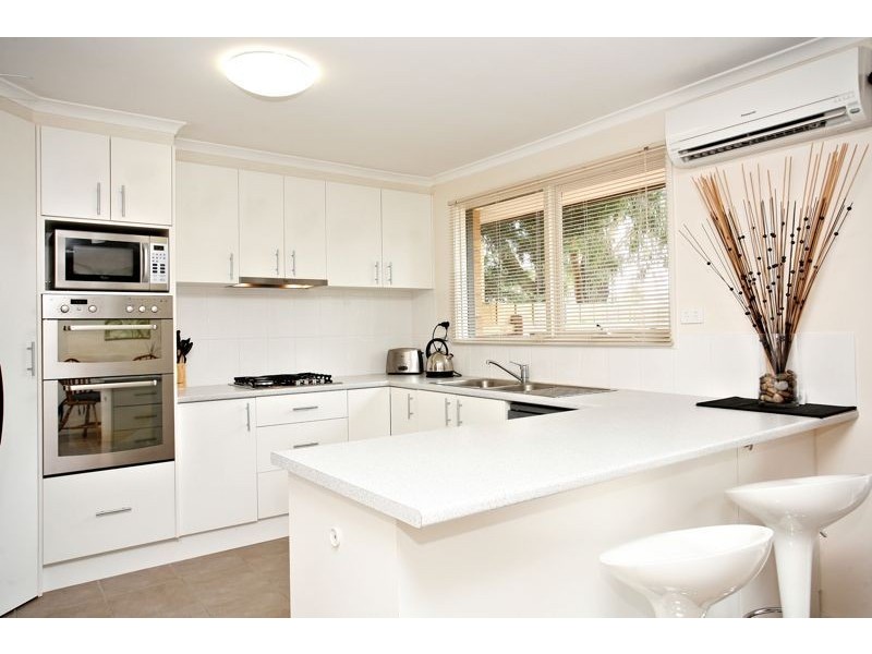 Cranbourne North VIC 3977