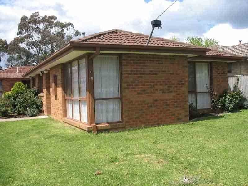 1/4 Damian Court, Cranbourne VIC 3977