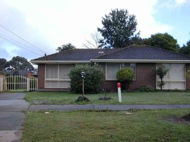 11 Tongola Court, Cranbourne VIC 3977