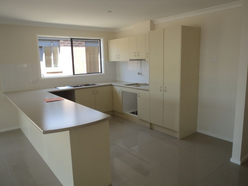 94 William Thwaites Boulevard, Cranbourne North VIC 3977