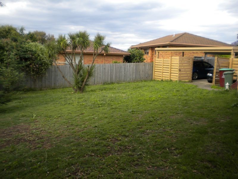 11 Edgerton Court, Hampton Park VIC 3976