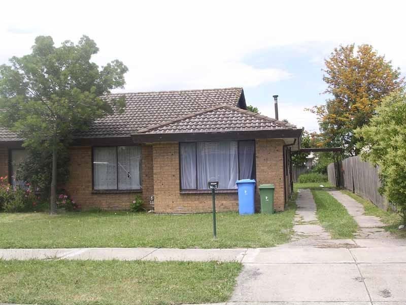 2/16 Alexander Street, Cranbourne VIC 3977