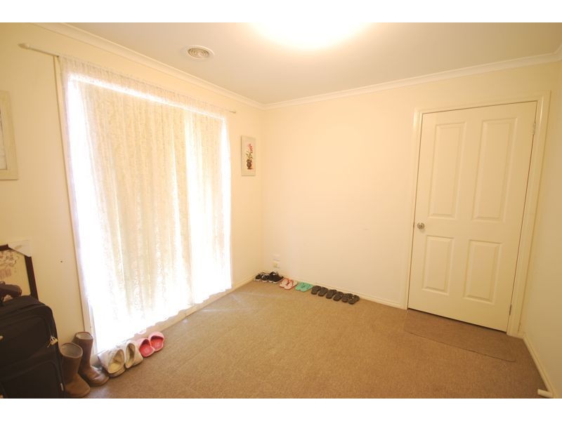 10 Nile Crescent, Cranbourne VIC 3977